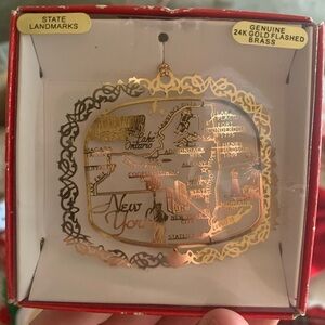 Nation’s treasures New York State ornament